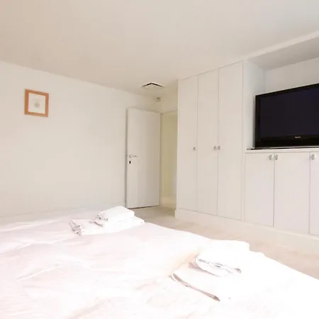 Cap's House Apartment *